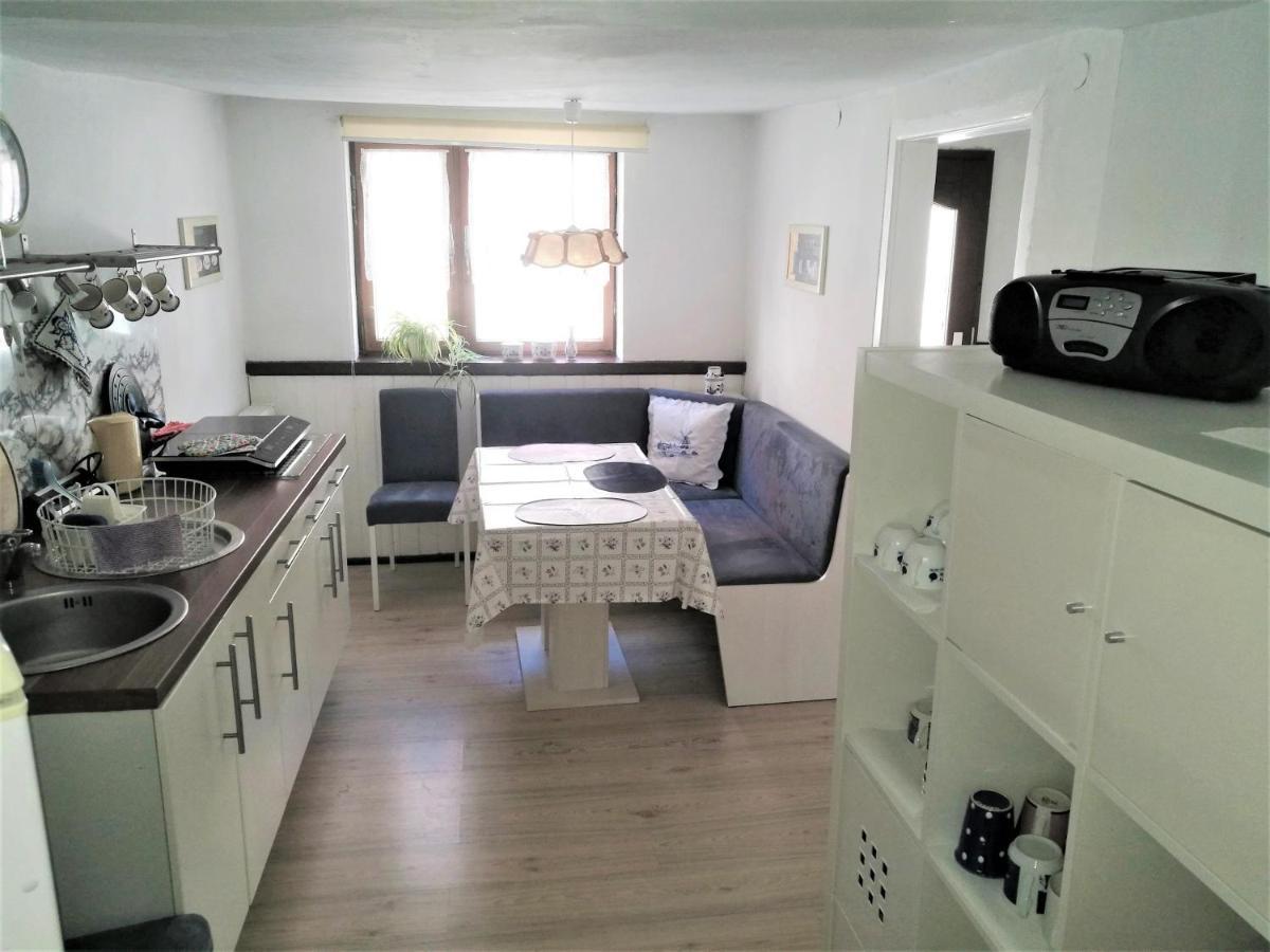 Familienfreundliches Ferienhaus Mit 3 Schlafzimmern Oldisleben Exteriör bild