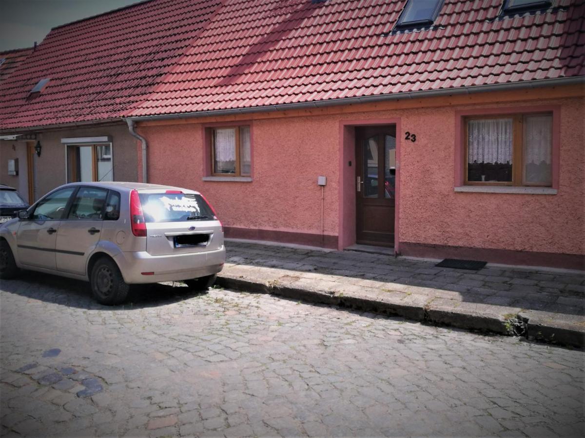 Familienfreundliches Ferienhaus Mit 3 Schlafzimmern Oldisleben Exteriör bild