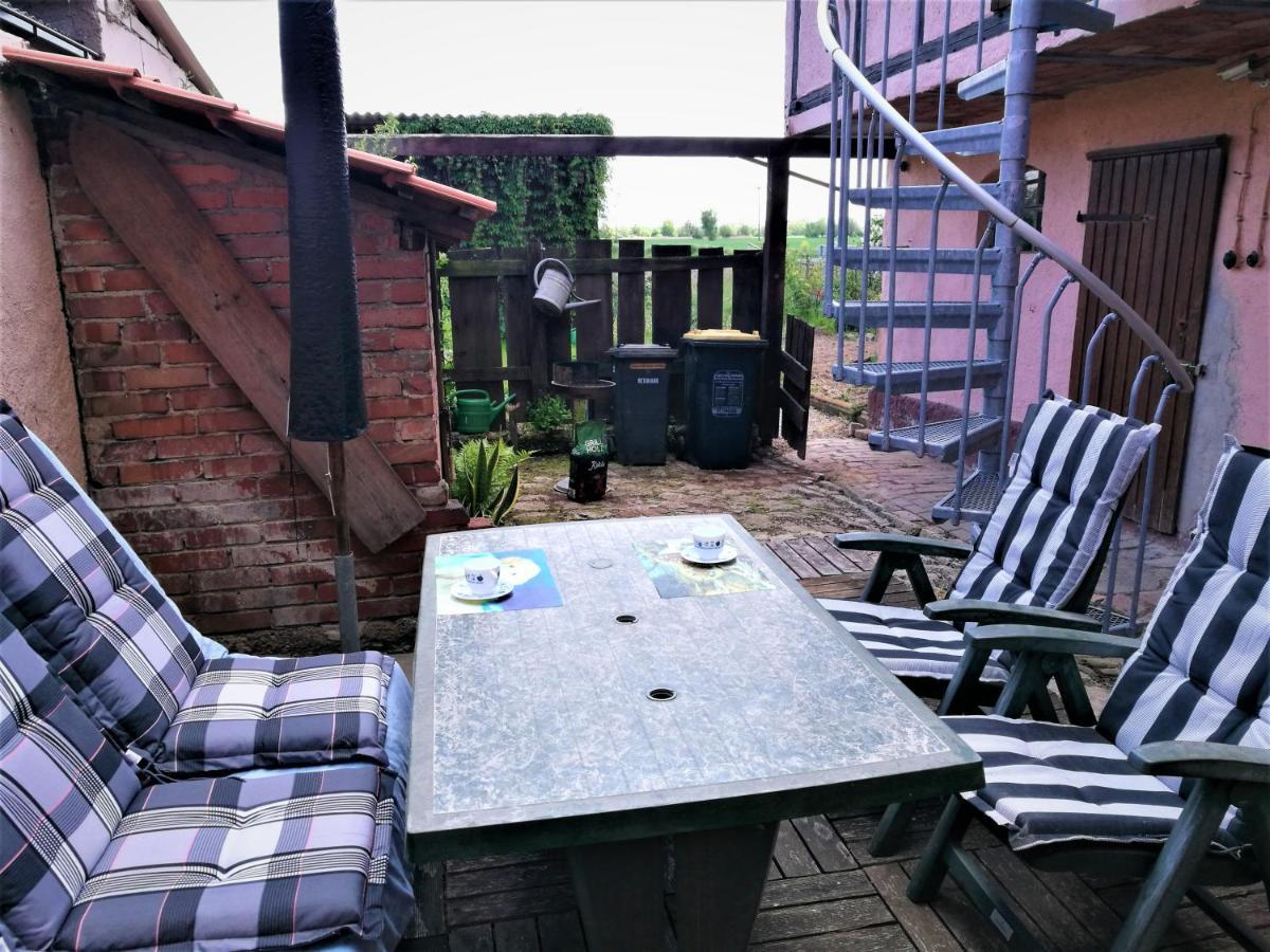 Familienfreundliches Ferienhaus Mit 3 Schlafzimmern Oldisleben Exteriör bild