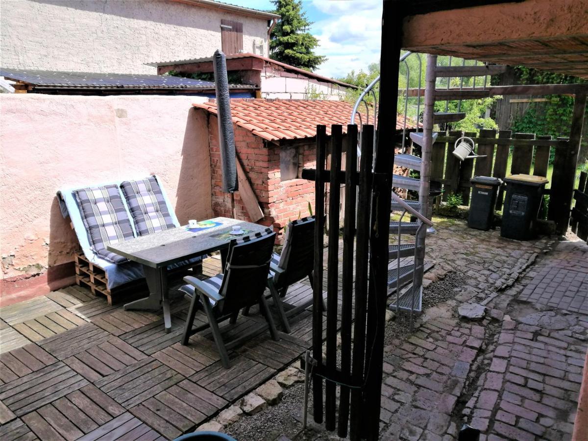 Familienfreundliches Ferienhaus Mit 3 Schlafzimmern Oldisleben Exteriör bild