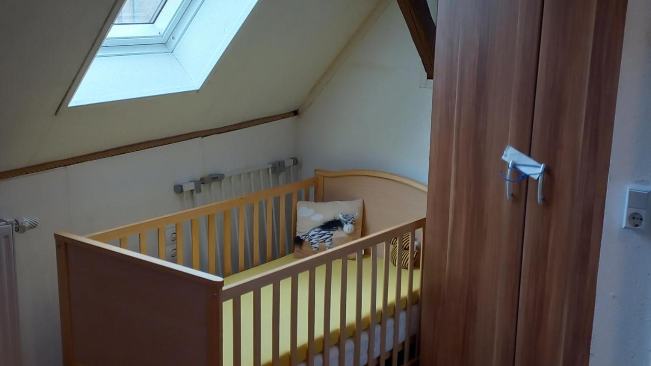 Familienfreundliches Ferienhaus Mit 3 Schlafzimmern Oldisleben Exteriör bild